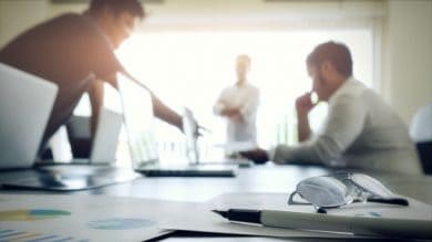 Les différences entre les achats de produits et de services